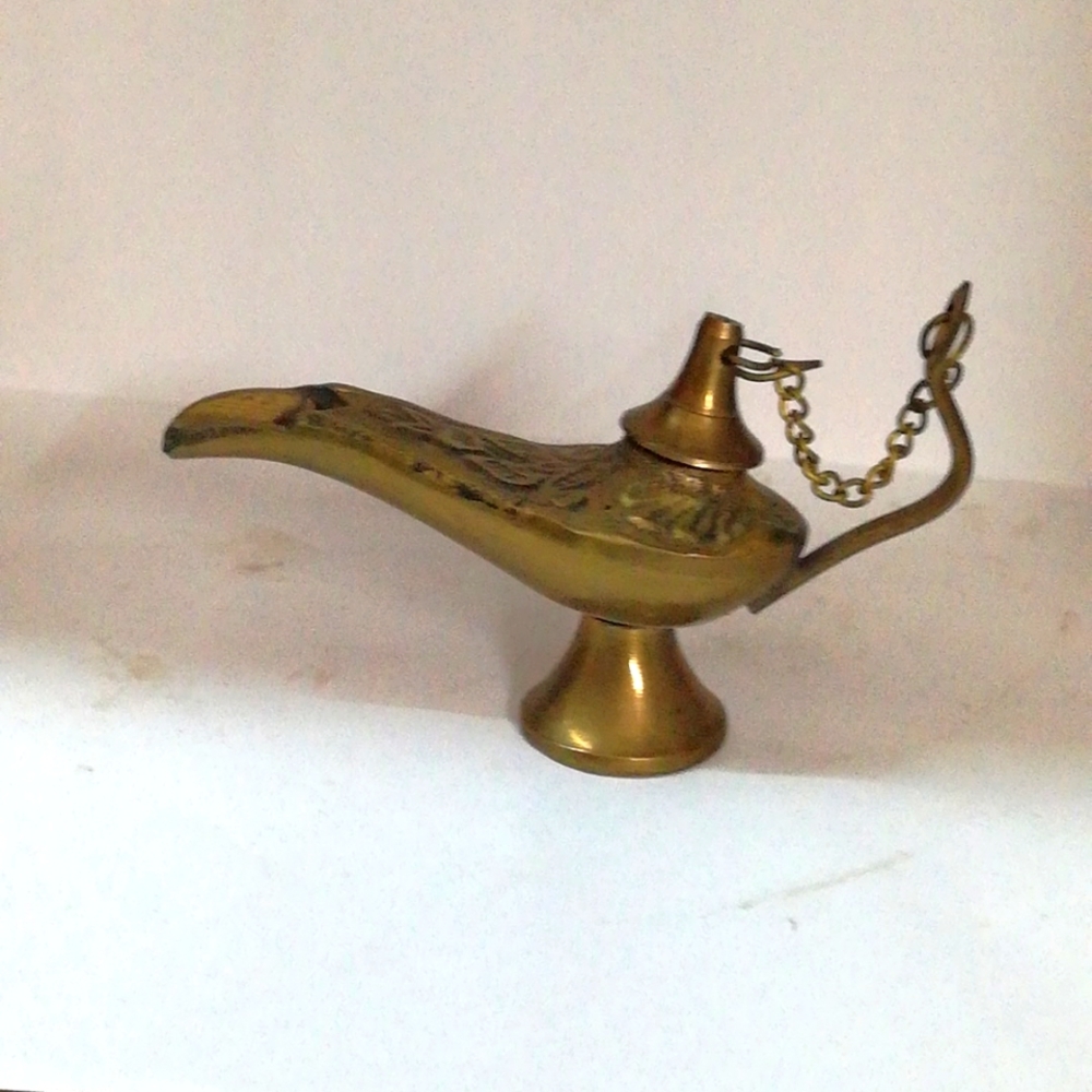 Brass handmaid Aladin cherag - Picture 1 of 5